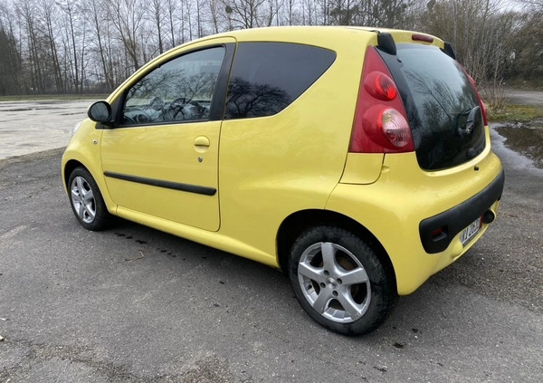 Peugeot 107 cena 6999 przebieg: 199900, rok produkcji 2006 z Bydgoszcz małe 191